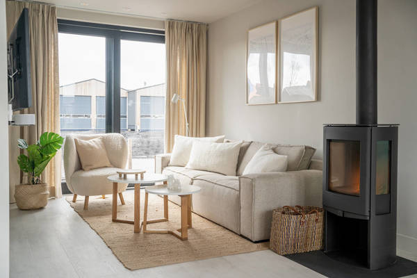 Book Waterlodge Friesland